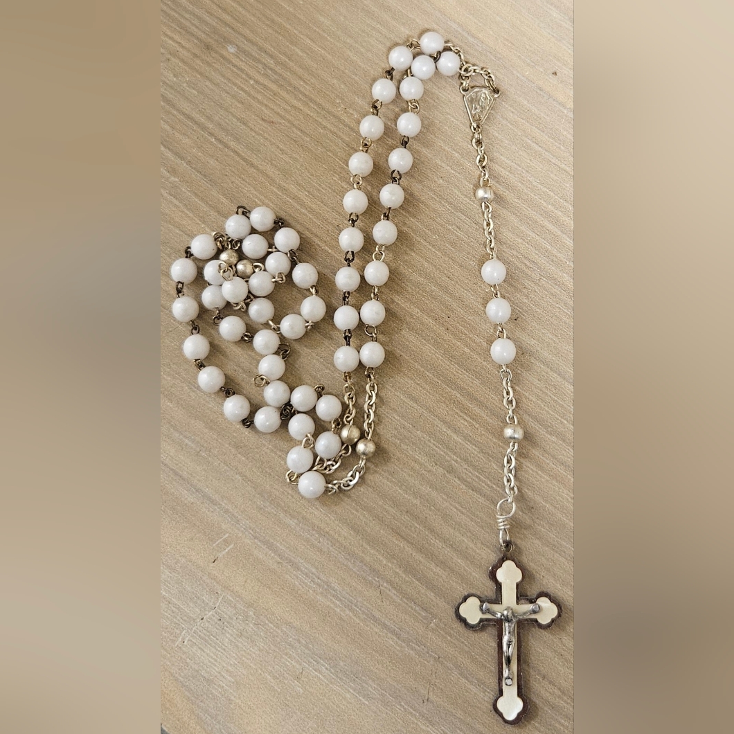 Vintage Roma Marked Enamel Cross Religious Pendant Rosary White Beaded Necklace